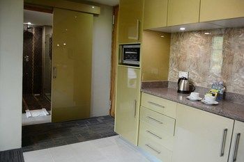 In-Room Kitchenette
